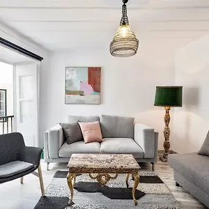 Apartment Alfama Street View, Lisbon