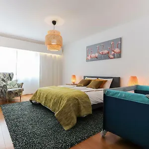Apartment Amazing Downtown Family, Lisbon
